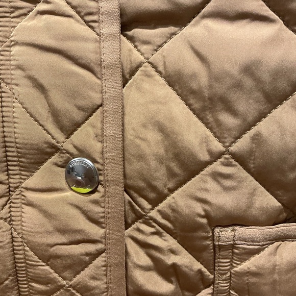 NWOT Burberry Women Quilted Jacket in Tan, Size S - Picture 3 of 12